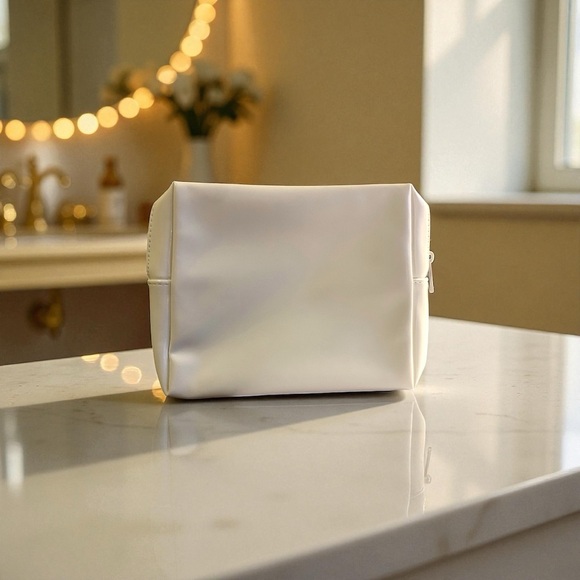 YSL Beauty Bag - Picture 3 of 3